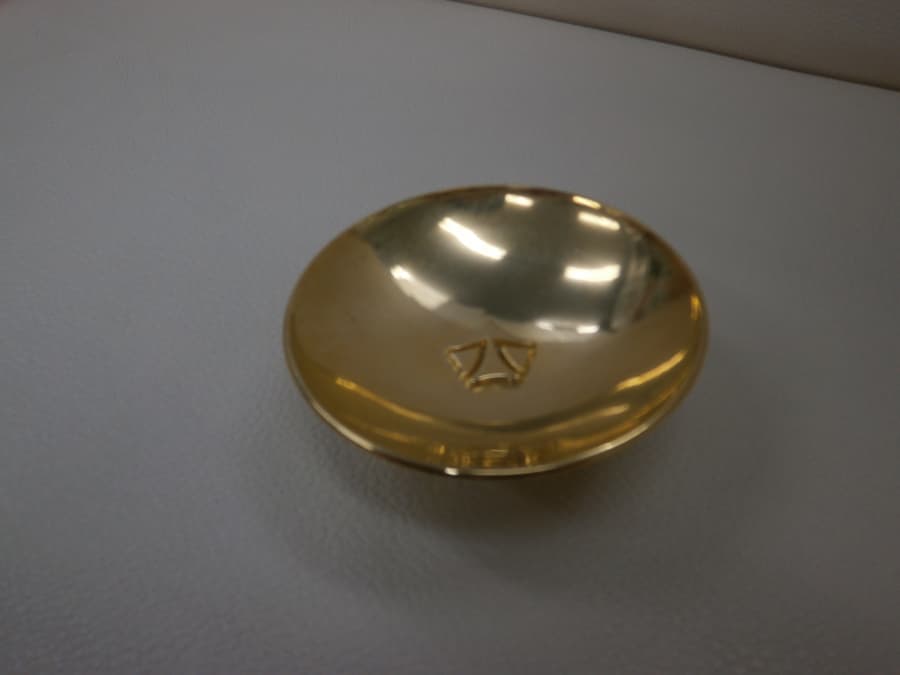 メッキの金杯の買取実績【いわき平店/福島県/いわき市】 福島県いわき市にあるザ・ゴールド いわき平店（※平谷川瀬店に移転いたしました）の画像1