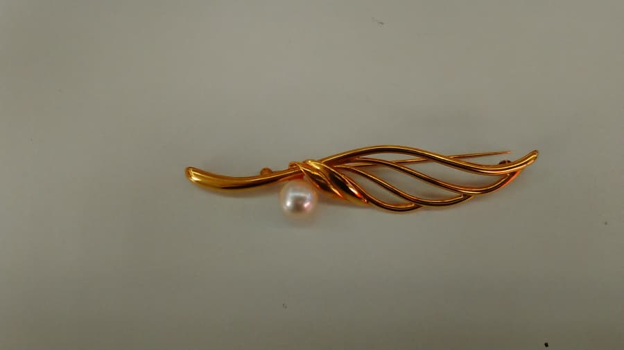 18金パール付ブローチ【須賀川インター店】 福島県須賀川市にあるザ・ゴールド 須賀川インター店の画像1