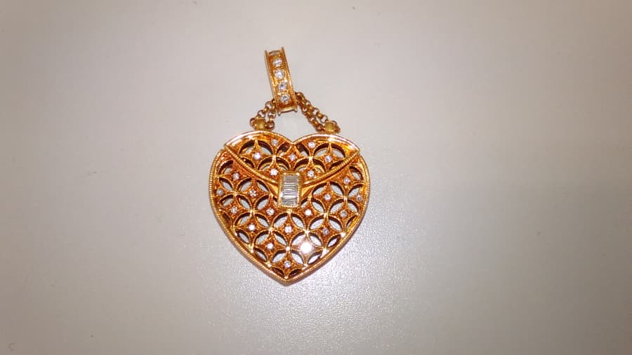 18金　ペンダントトップダイヤ付の買取実績【須賀川インター店/福島県/須賀川市】 福島県須賀川市にあるザ・ゴールド 須賀川インター店の画像1