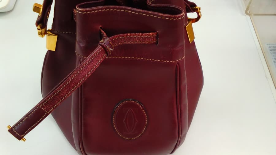 カルティエ　巾着ショルダーバッグ【須賀川インター店】 福島県須賀川市にあるザ・ゴールド 須賀川インター店の画像1