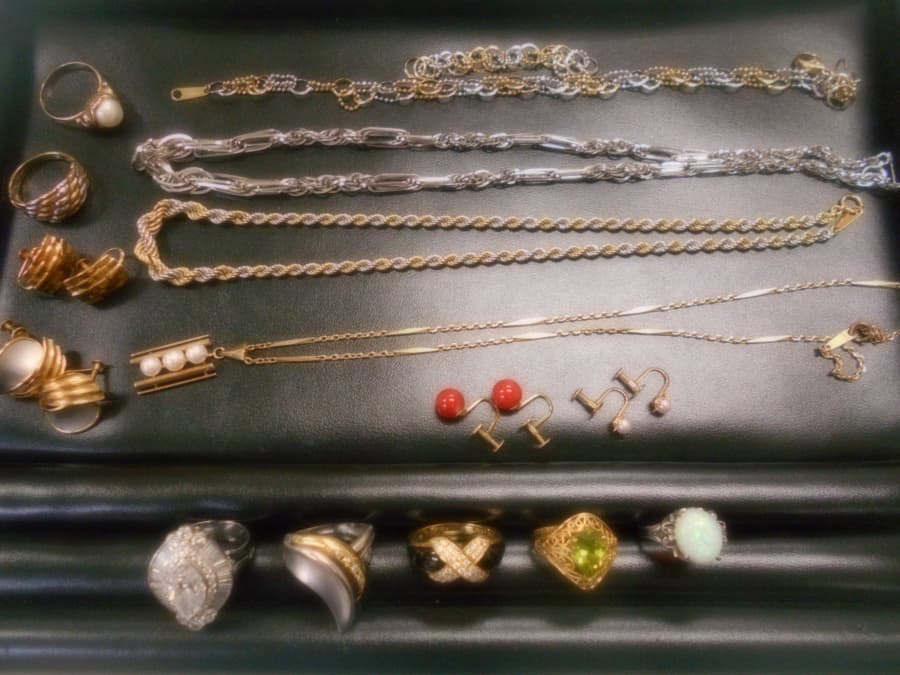 ダイヤ・色石付リングやネックレスなどの買取実績【新白河店/福島県/白河市】 福島県白河市にあるザ・ゴールド 新白河店の画像1