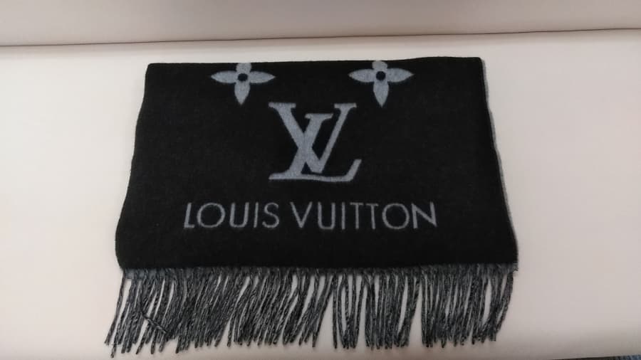 ルイ・ヴィトンマフラーの買取実績【新白河店/福島県/白河市】 福島県白河市にあるザ・ゴールド 新白河店の画像1