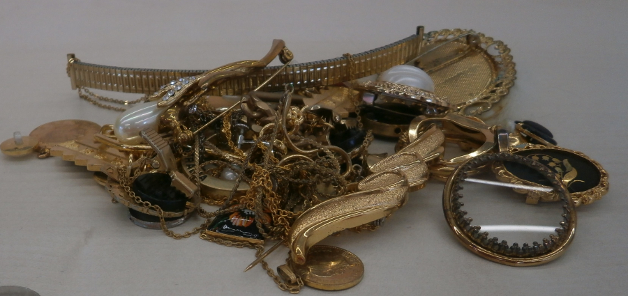 メッキ製品の買取実績【いわき小名浜店/福島県/いわき市】 福島県いわき市にあるザ・ゴールド いわき小名浜店の画像1