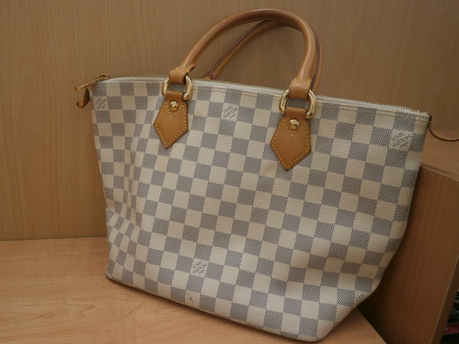 サレヤPM　LOUIS　VUITTON　【郡山新さくら通り店】 福島県郡山市にあるザ・ゴールド 郡山新さくら通り店の画像1