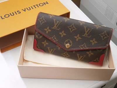 ルイヴィトン　ポルトフォイユサラ　レティーロの買取実績【郡山新さくら通り店/福島県/郡山市】 福島県郡山市にあるザ・ゴールド 郡山新さくら通り店の画像1