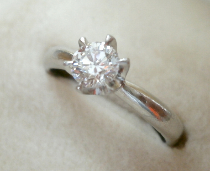 ラウンドブリリアントカット　会津若松店