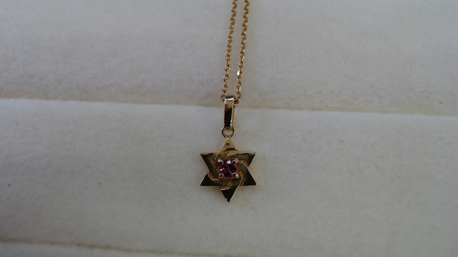 パパラチアサファイヤ ネックレスの買取実績【福島店/福島県/福島市】 福島県福島市にあるザ・ゴールド 福島店の画像1