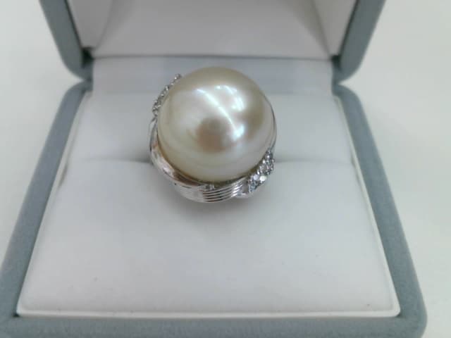 パールのプラチナダイヤ付きリング　【南吉成店】 宮城県仙台市にあるザ・ゴールド 南吉成店の画像1