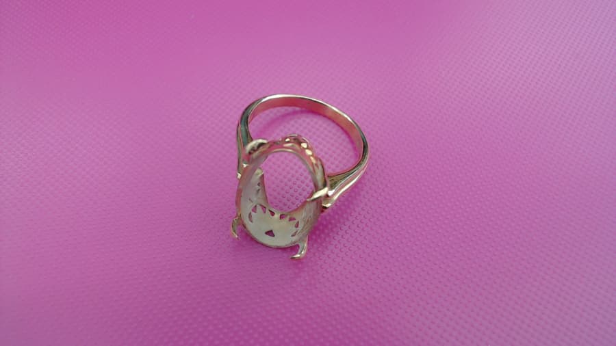 石が取れてしまった18金のリングの買取り実績【南吉成店/宮城県/仙台市】 宮城県仙台市にあるザ・ゴールド 南吉成店の画像1