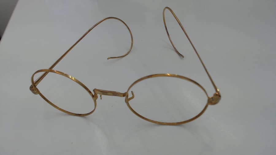 金縁メガネ【南吉成店】 宮城県仙台市にあるザ・ゴールド 南吉成店の画像1