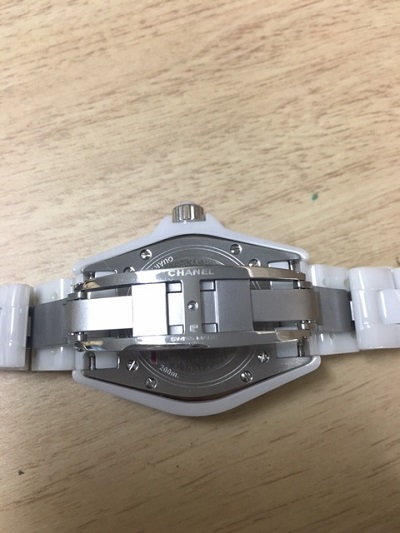 CHANEL　J12の新型・旧型の見極め方について☆【南吉成店】 宮城県仙台市にあるザ・ゴールド 南吉成店の画像3