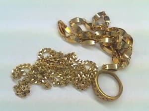 デザインの古い１８金のネックレスと指輪を買取させて頂きました。〈東仙台店〉 宮城県仙台市にあるザ・ゴールド 東仙台店の画像1