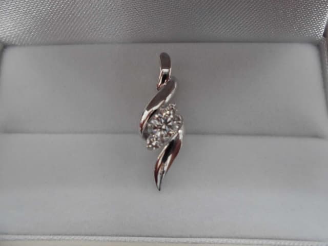 0.3ct ダイヤモンド ペンダントトップの買取実績【泉インター店/宮城県/仙台市泉区】 宮城県仙台市にあるザ・ゴールド 泉インター店の画像1