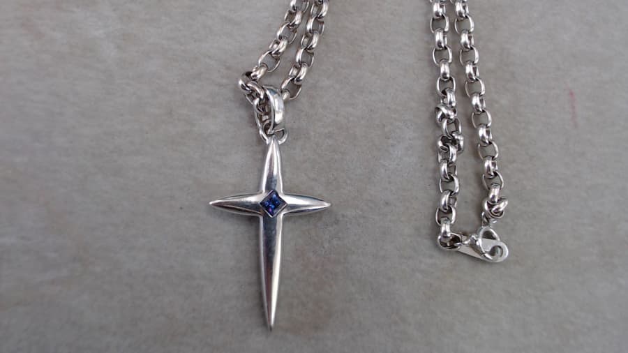 十字架（クロス）デザイン・18金WG製（ホワイトゴールド）アクセサリー　【石巻店】 宮城県石巻市にあるザ・ゴールド 石巻店の画像1