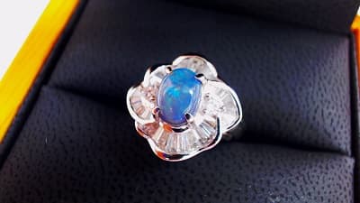 Pt900　オパールリング【古川店】 宮城県大崎市にあるザ・ゴールド 古川店の画像1