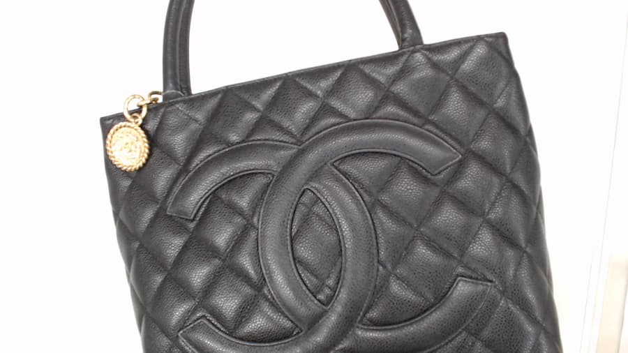 シャネル　復刻トート　買取実績　【古川店/宮城県/大崎市】 宮城県大崎市にあるザ・ゴールド 古川店の画像1