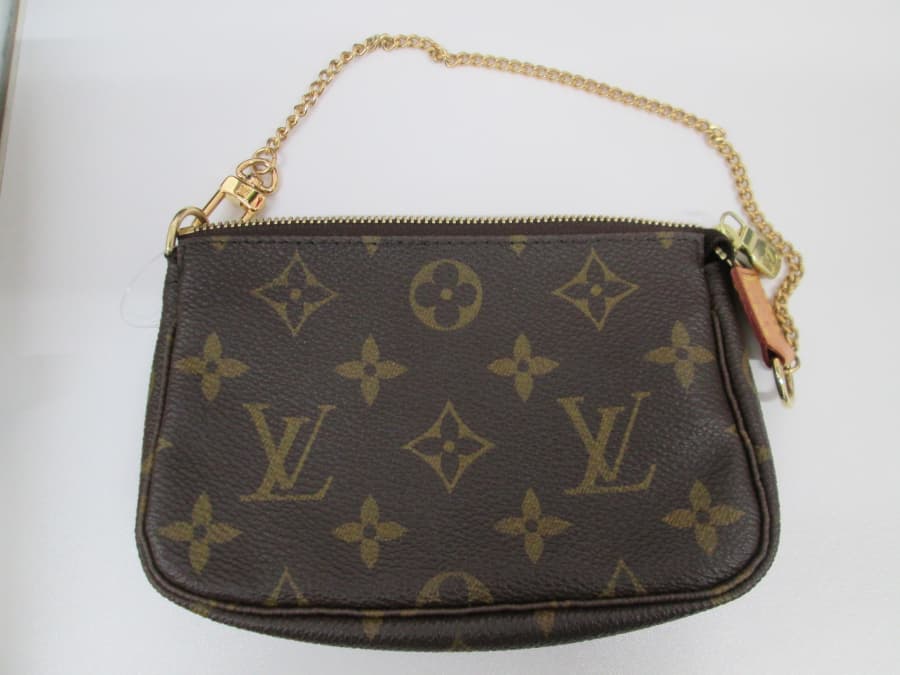 ヴィトン　ミニ・ポシェットアクセソワール　買取実績　【古川店／宮城県／大崎市】 宮城県大崎市にあるザ・ゴールド 古川店の画像1