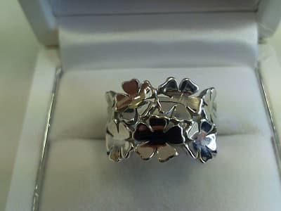 クローバーのリング【利府店】 宮城県宮城郡にあるザ・ゴールド 利府店の画像1