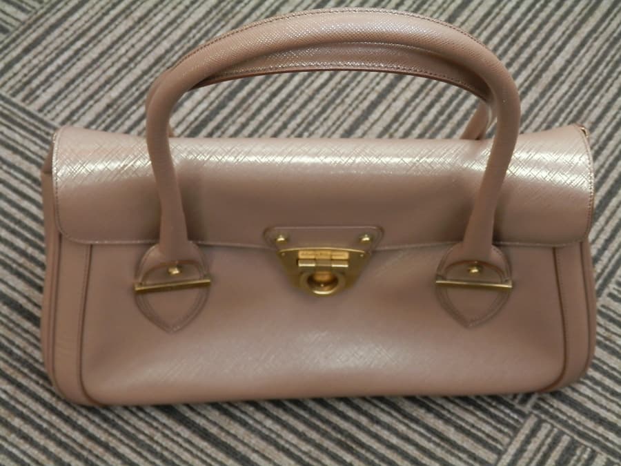 フェラガモのバッグの買取実績【八戸湊高台店/青森県/八戸市】 青森県八戸市にあるザ・ゴールド 八戸湊高台店の画像1