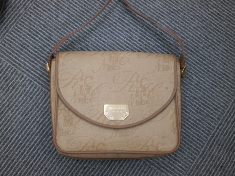 ニナリッチ　バッグ【八戸湊高台店】 青森県八戸市にあるザ・ゴールド 八戸湊高台店の画像1