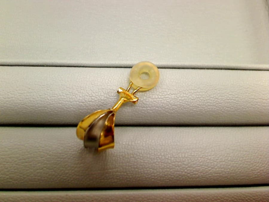 18金・プラチナ900・コンビイヤリングの買取実績【八戸湊高台店/青森県/八戸市】 青森県八戸市にあるザ・ゴールド 八戸湊高台店の画像1