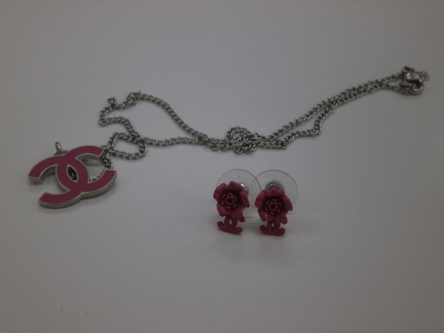 シャネル　ネックレス　ピアス【八戸湊高台店】 青森県八戸市にあるザ・ゴールド 八戸湊高台店の画像1