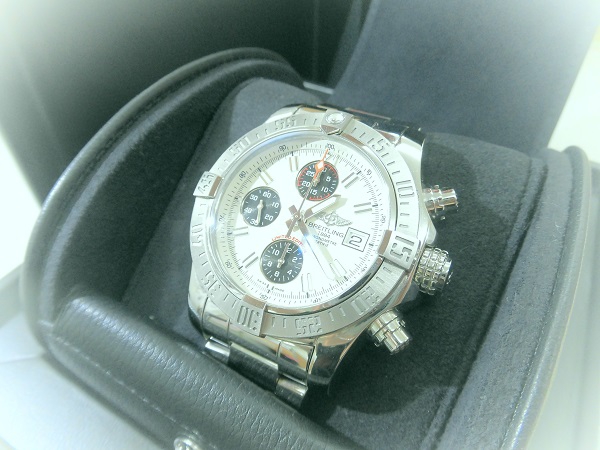 ブライトリング　アベンジャーの豆知識　【八戸湊高台店】