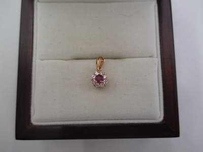 18金　K18　ルビー付きペンダントトップ　【帯広店】 北海道帯広市にあるザ・ゴールド 帯広店の画像1