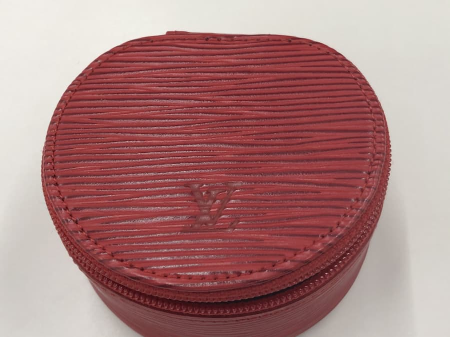 ルイヴィトン エピ エクランビジュー【北海道/帯広市/帯広店】 北海道帯広市にあるザ・ゴールド 帯広店の画像2