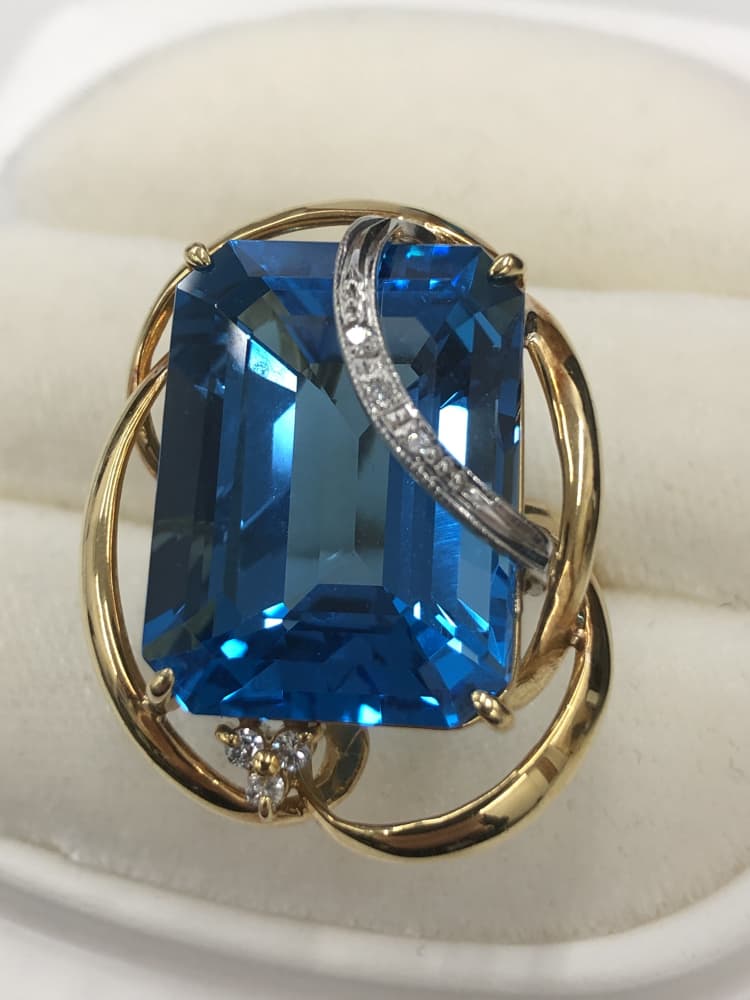 ブルートパーズリング【北海道/帯広市/帯広店】 北海道帯広市にあるザ・ゴールド 帯広店の画像1