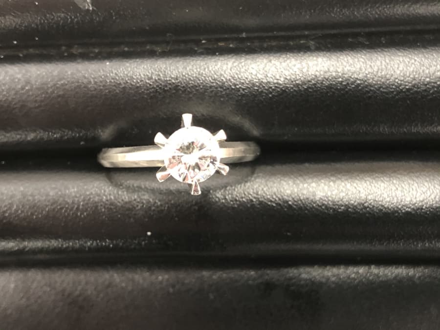 ダイヤモンドリング【北海道/帯広市/帯広店】