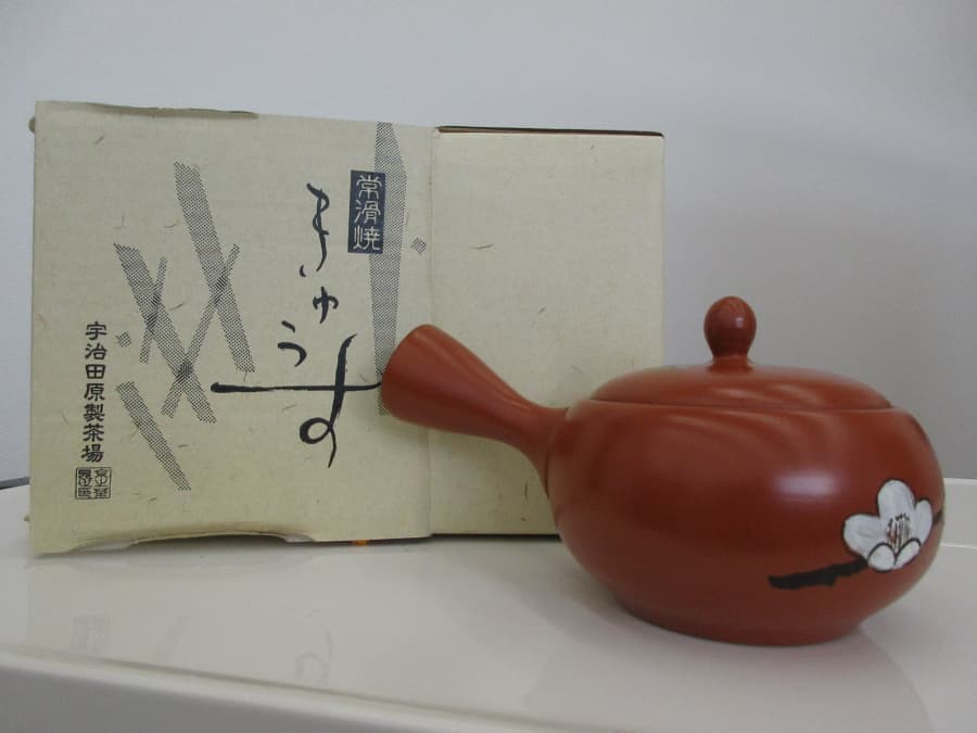 骨董　急須の買取実績　【釧路店/北海道/釧路市】 北海道釧路市にあるザ・ゴールド 釧路店の画像1