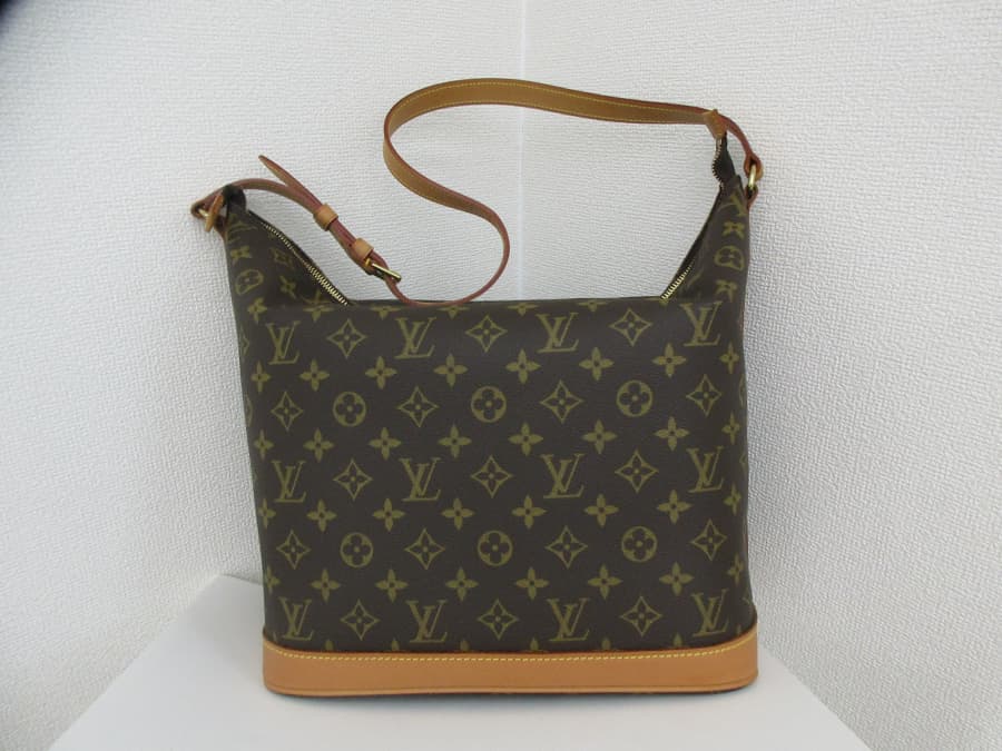 ブランド　ルイ・ヴィトン　アムファスリーの買取実績　　【釧路店/北海道/釧路市】 北海道釧路市にあるザ・ゴールド 釧路店の画像1