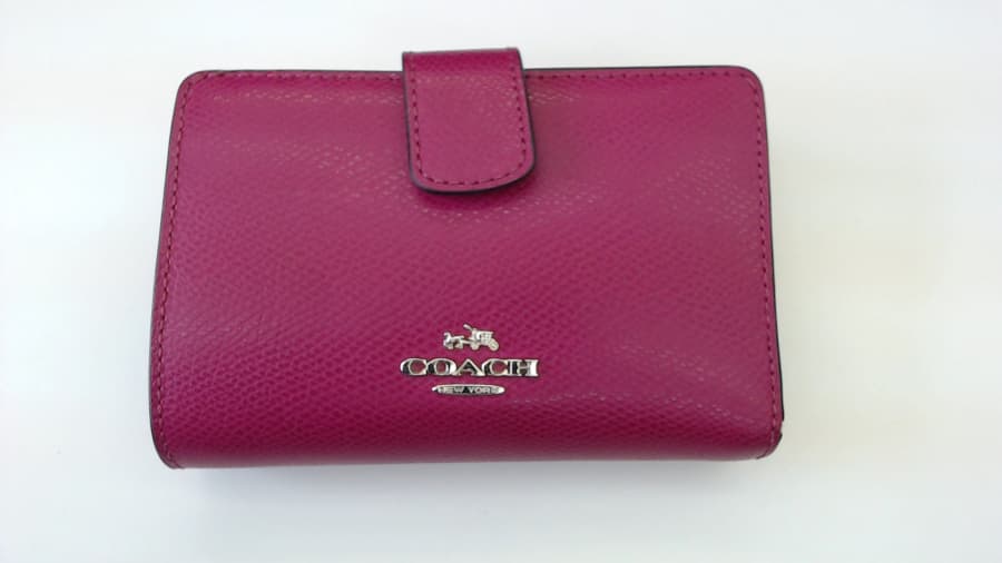 コーチ　二つ折り財布【釧路店】 北海道釧路市にあるザ・ゴールド 釧路店の画像1