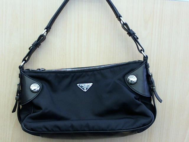 プラダ　【釧路店】 北海道釧路市にあるザ・ゴールド 釧路店の画像2