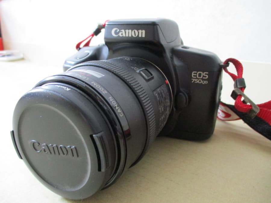 CANONカメラの買取実績【北見店/北海道/北見市】 北海道北見市にあるザ・ゴールド 北見店の画像1