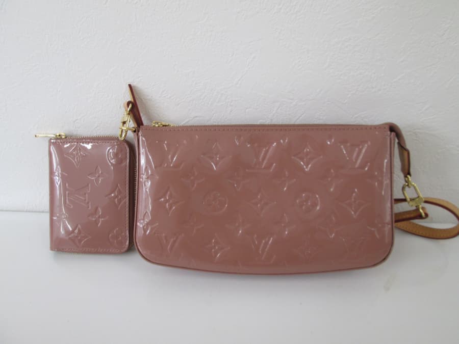 ポシェット・アクセソワールとジッピーコインパース【北見店】 北海道北見市にあるザ・ゴールド 北見店の画像1