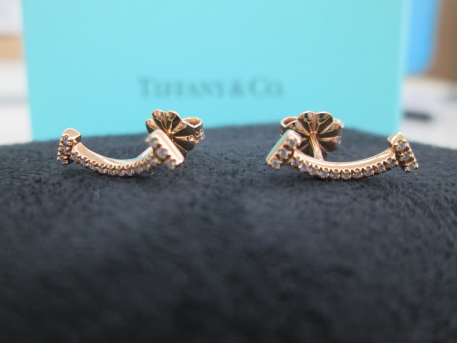 ティファニー Tスマイル  K18ピアス の買取実績 【北見店】 北海道北見市にあるザ・ゴールド 北見店の画像1