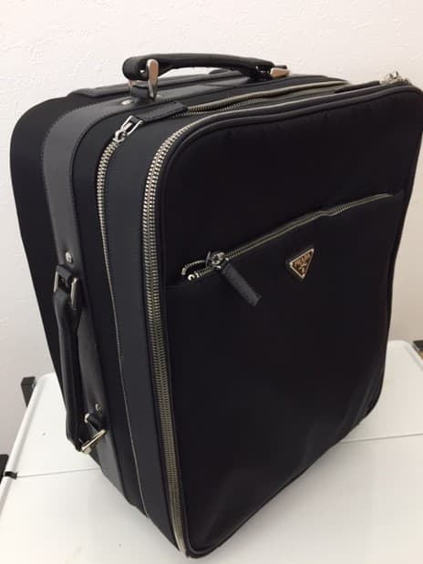 プラダ  スーツケースの買取実績【北見店/北海道/北見市】 北海道北見市にあるザ・ゴールド 北見店の画像1