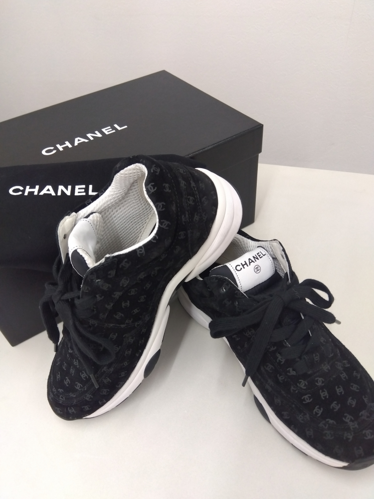 CHANEL　スニーカー買取実績 【北見店/北海道/北見市】 北海道北見市にあるザ・ゴールド 北見店の画像1