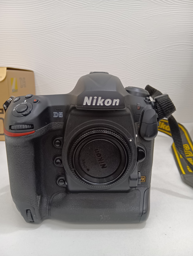 Nikon   D5 　買取実績 北海道旭川市にあるザ・ゴールド 旭川末広店の画像1