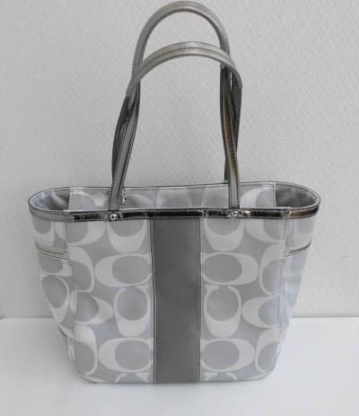 コーチ　トートバッグ【旭川末広店】 北海道旭川市にあるザ・ゴールド 旭川末広店の画像1