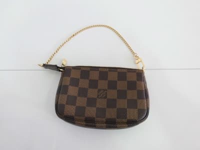 ルイ・ヴィトン　ミニポシェットアクセソワールの買取実績【旭川末広店/北海道/旭川市】 北海道旭川市にあるザ・ゴールド 旭川末広店の画像1