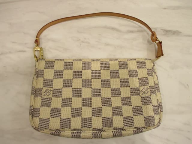 ルイヴィトン　アズール　ポシェットアクセソワール　N51986【札幌狸小路3丁目店】 北海道札幌市にあるザ・ゴールド 札幌狸小路3丁目店の画像1