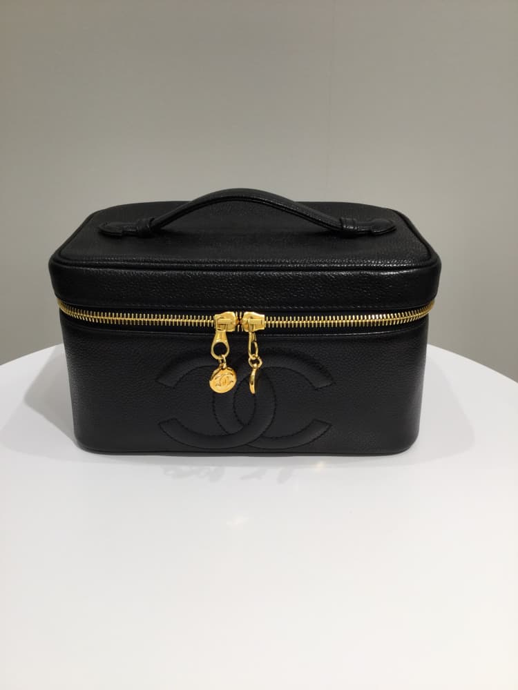 シャネル バニティバッグ　キャビアスキンの買取実績【札幌狸小路3丁目店/北海道/札幌市中央区】 北海道札幌市にあるザ・ゴールド 札幌狸小路3丁目店の画像1