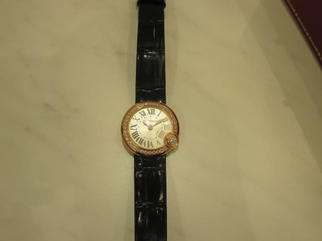 カルティエ　バロンブラン　レディース時計【狸小路3丁目店】 北海道札幌市にあるザ・ゴールド 札幌狸小路3丁目店の画像1