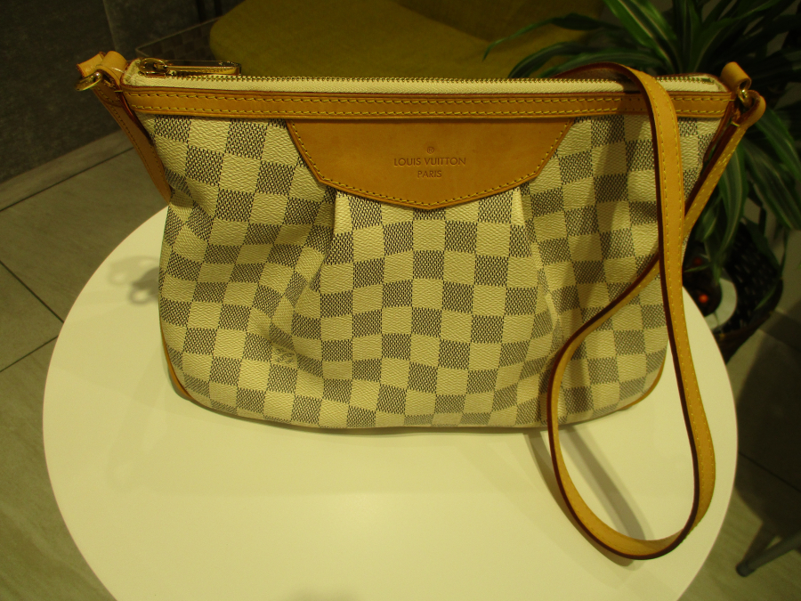 ルイヴィトン　シラクーサPMの買取実績【札幌狸小路3丁目店/北海道/札幌市中央区】 北海道札幌市にあるザ・ゴールド 札幌狸小路3丁目店の画像1