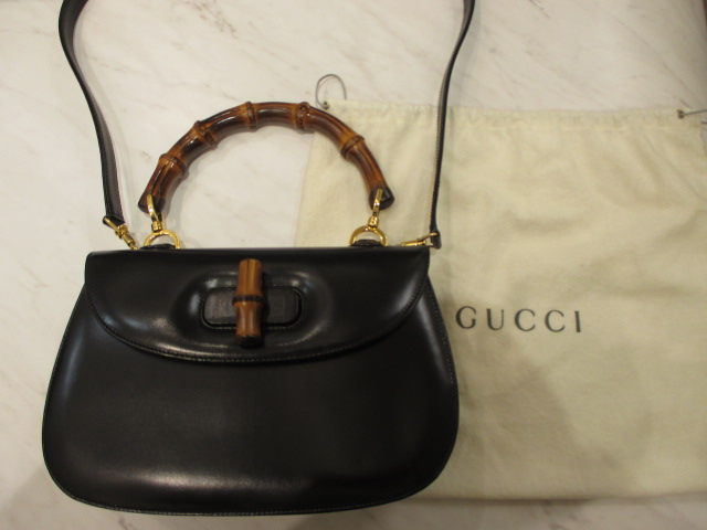 GUUCI レザー バンブー 2WAY ショルダーバッグ【狸小路3丁目店】 北海道札幌市にあるザ・ゴールド 札幌狸小路3丁目店の画像1
