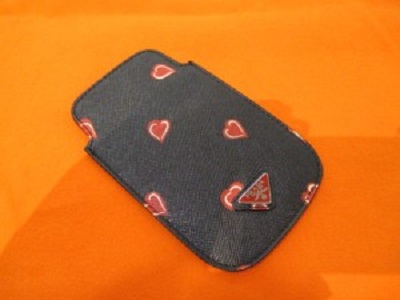 プラダ　iphone ケース【狸小路3丁目店】 北海道札幌市にあるザ・ゴールド 札幌狸小路3丁目店の画像1