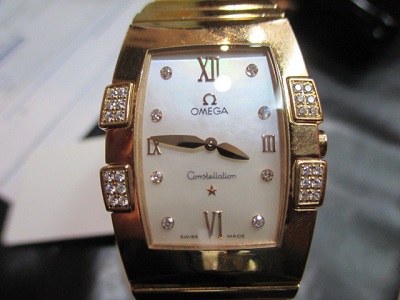 オメガのコンステレーション　クアドレラ【狸小路3丁目店】 北海道札幌市にあるザ・ゴールド 札幌狸小路3丁目店の画像1